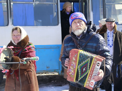 Зары мы пидымо до мохранцив