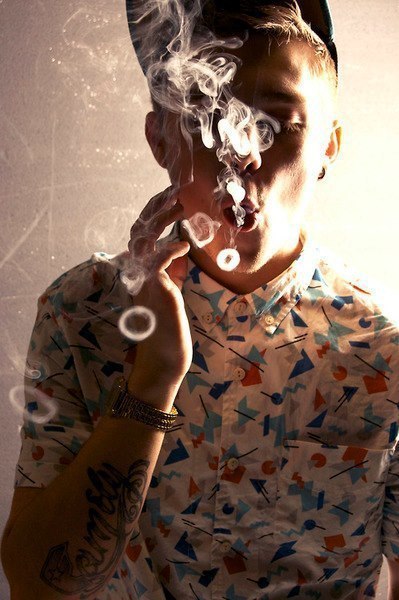 любить тебя и хотеть выйти в окно