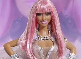 Она над каждым пустяком смеется...