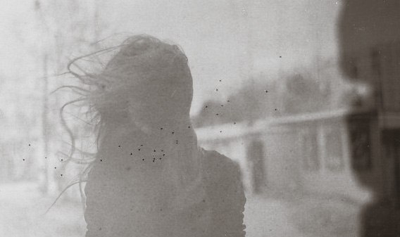 Все в прошлом ведь и счастье и любовь