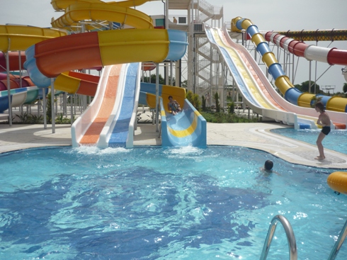 Море, горки