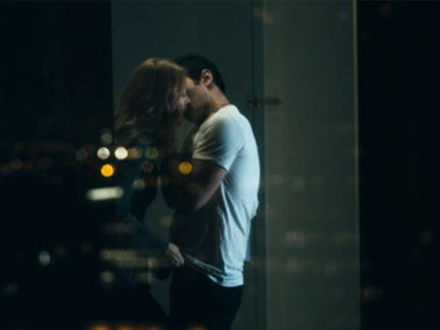 В огнях ночных аэропортов