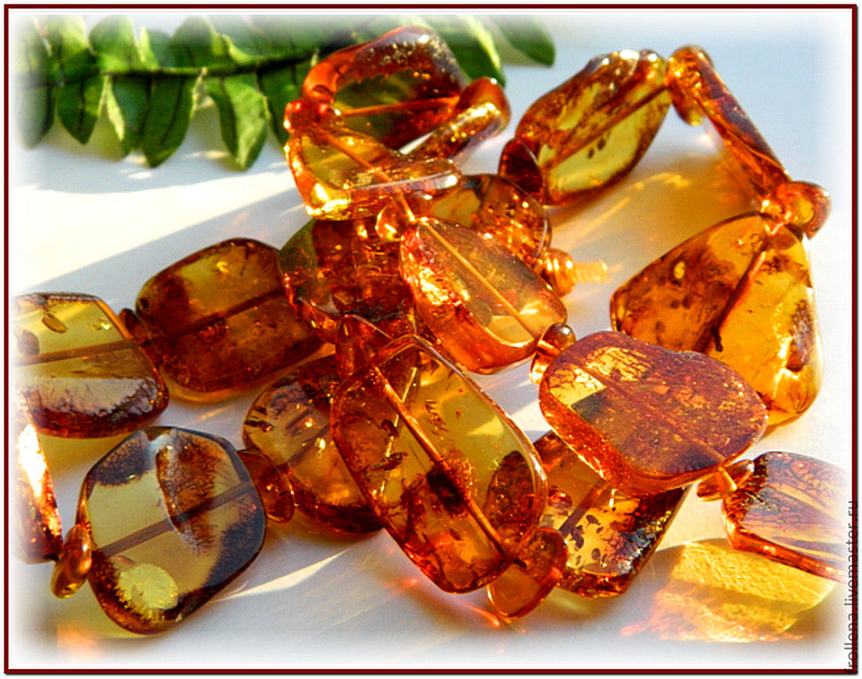 Ограненный янтарь. Янтарь камень калининград. Камень талисман янтарь. Калининград столица янтаря. Amber palace бусы янтарь.