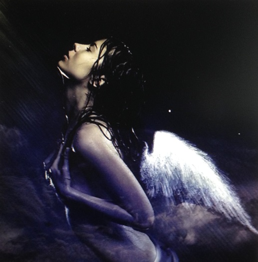 К нашим крыльям приделали тело...