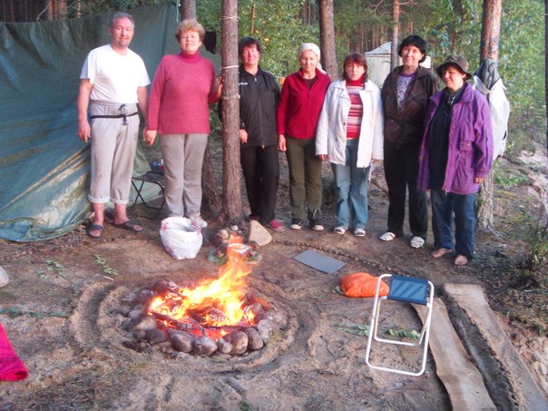 По ладони нашей линии бегут...
