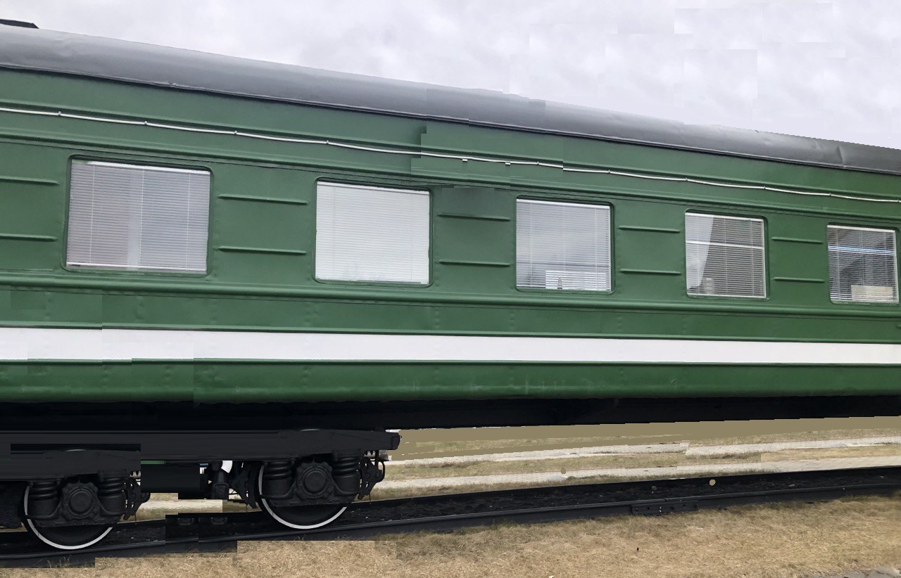 Она в вагон смотрела безнадёжно