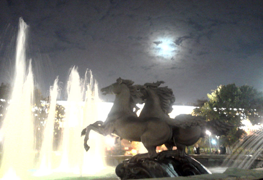 Я в снах бываю в городах...