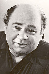 Евгению Леонову