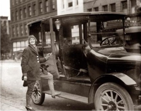 Декадентскiй детектiвЪ