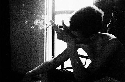 она стала холодной, как цвет твоего пальто