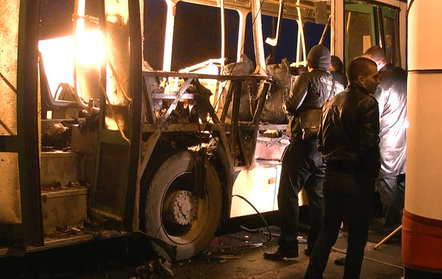 30 октября 2013 года. Теракт в Волгограде 2013 автобус. Взрыв автобуса в Волгограде 2013. Взрыв автобуса в Волгограде 21 октября 2013 года. 21 Октября 2013 Волгоград.