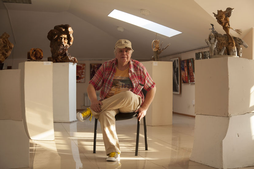 А мне все же грустно юбилейное