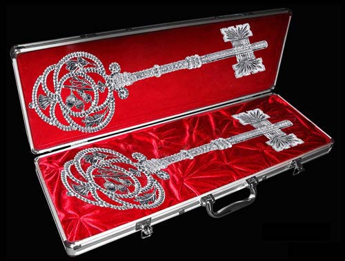 ключик счастья. терпение ключ к успеху. ключики добра. благотворительный фонд помощи животным. цитаты про ключи.