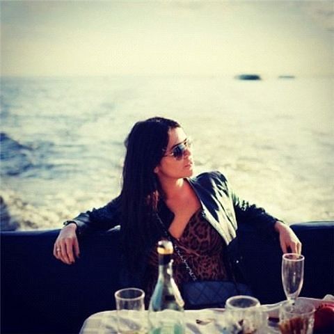 Тебя позабыть, я стремилась,