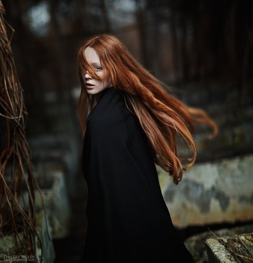 Рыжая, непослушная