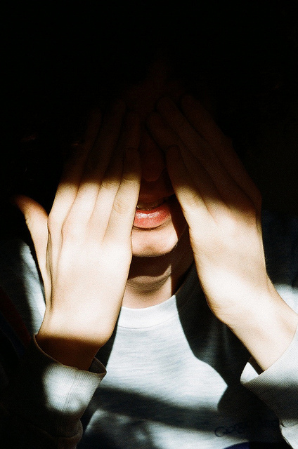 Там, где море качает волны