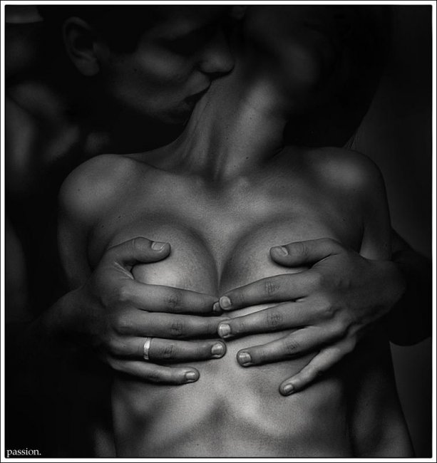 В огне пылаю страстной ночи!