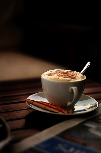 Я поцелуем распишусь...