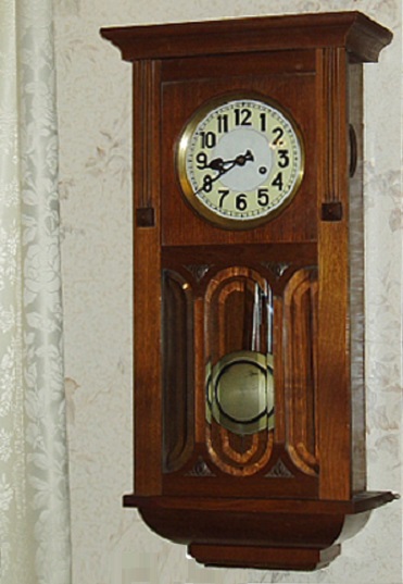 Авито корпус часов. Часы с маятником Габю. Антикварные настенные часы с боем Gustav Becker.