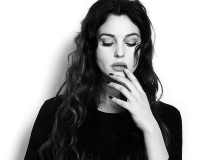 Не падайте, Леди, ниц