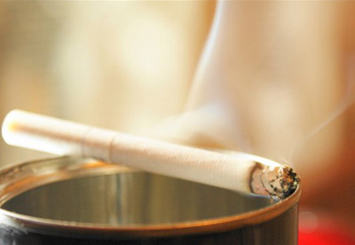 Подошла, обняла и прижалась...