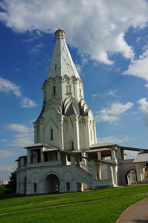 Храм над рекой