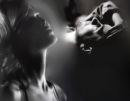 Твоя любовь мне причиняет боль...