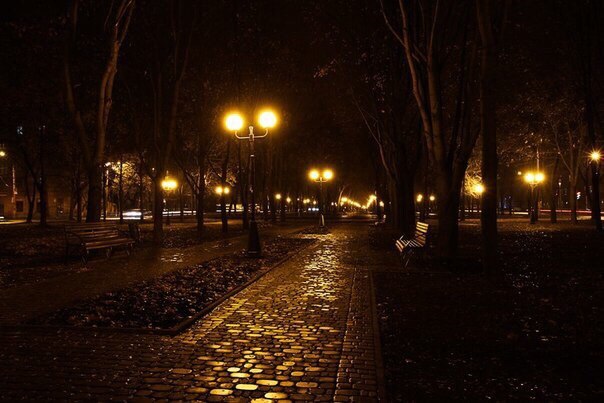 город