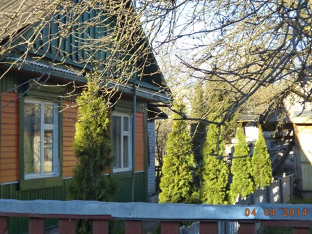 В моём столе чёрт знаЕТ что!