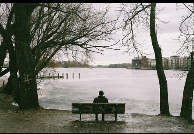 взрослые люди