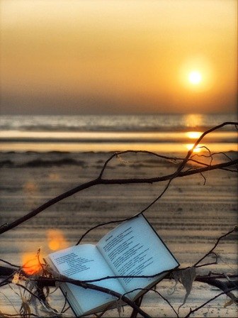 Слова души не смоются волной...