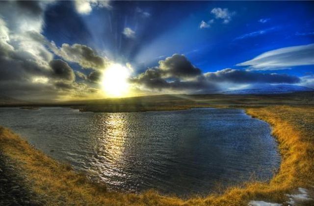 Нам с тобой никогда не быть