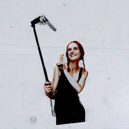 Вне жидкокристаллических экранов