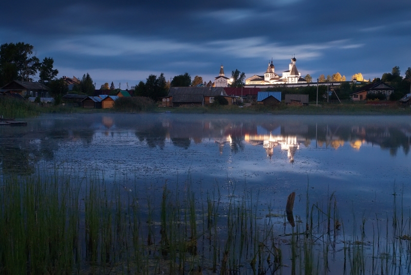 Белыми башнями, луковицами, серафимами...