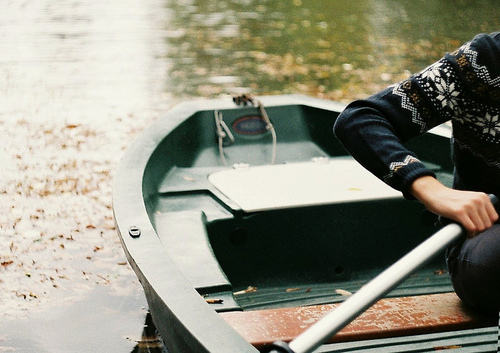 394-й. Бледные руки тянутся