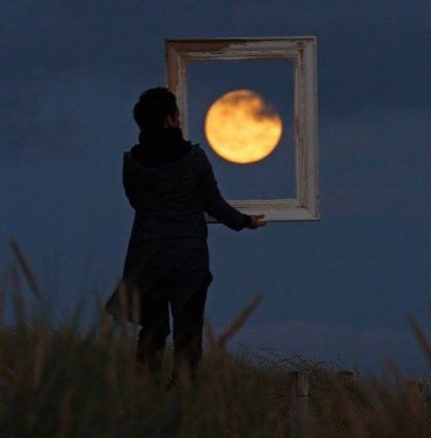 Влюбленный художник, совсем как мальчишка