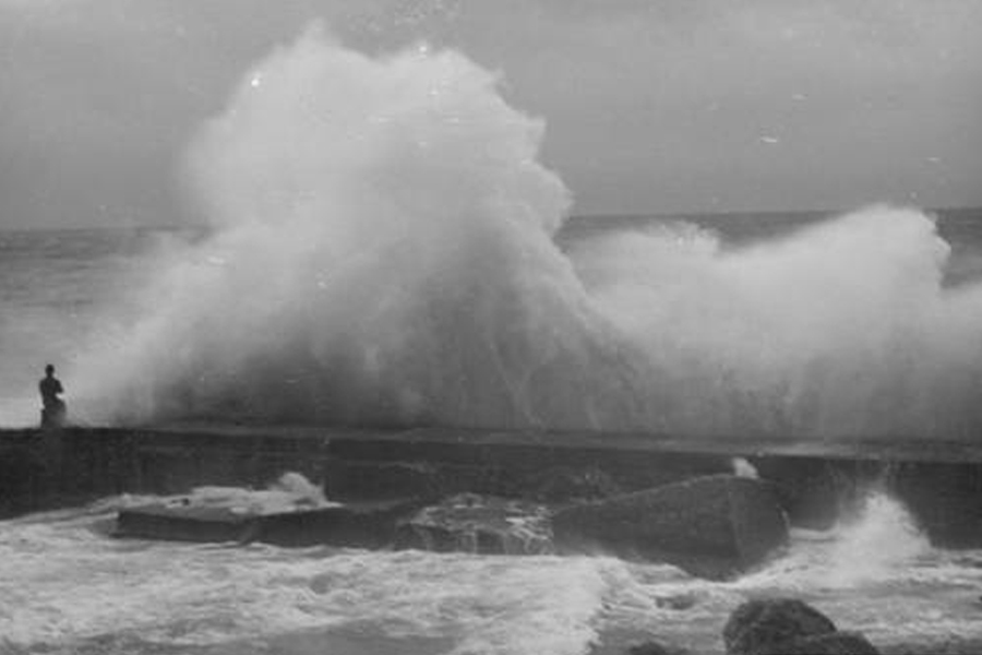 Шторм на балтийском море в балтийске маяк. Был ли на море шторм. Был ли на море шторм. Был ли на море шторм. Был ли на море шторм.