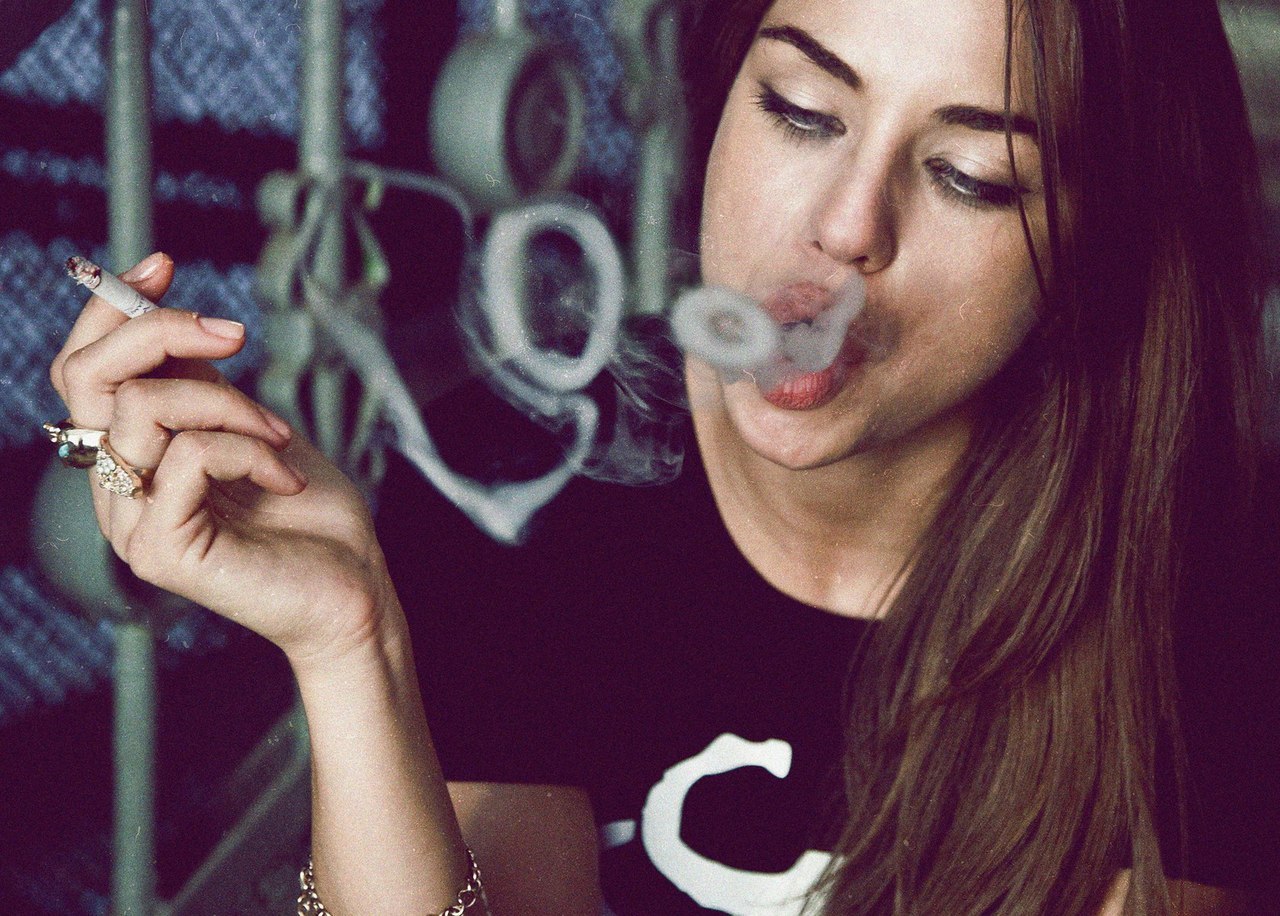 курить уже вошло в привычку