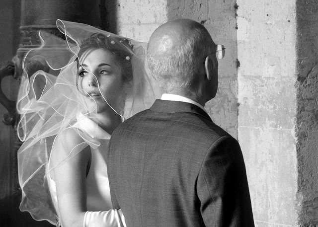 Лишь сорок исполнится - пахнет землёй!