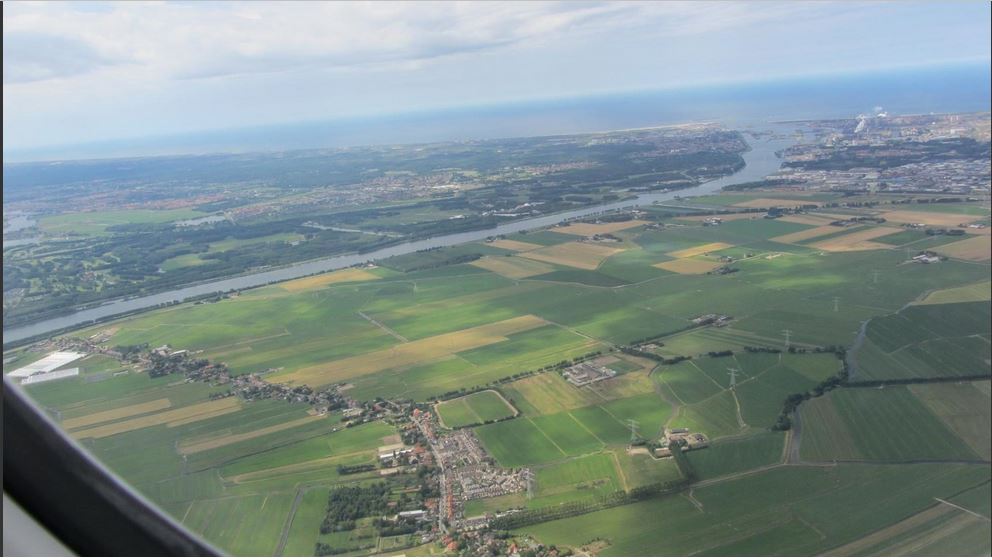 Над Амстердамом