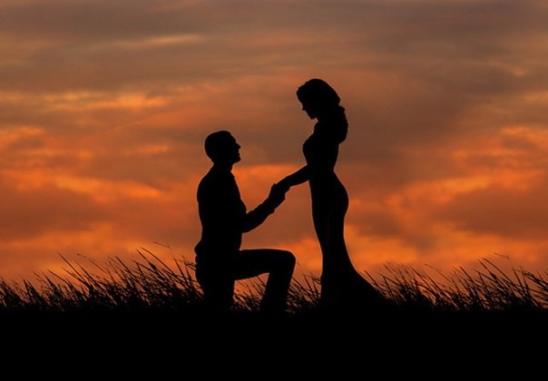 Всем настоящих женщин подавай...