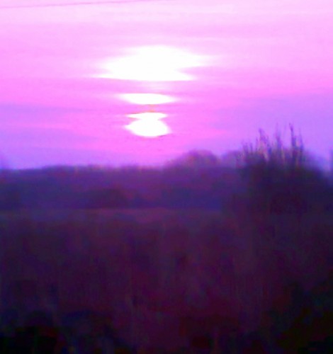 В малиновом восходе...