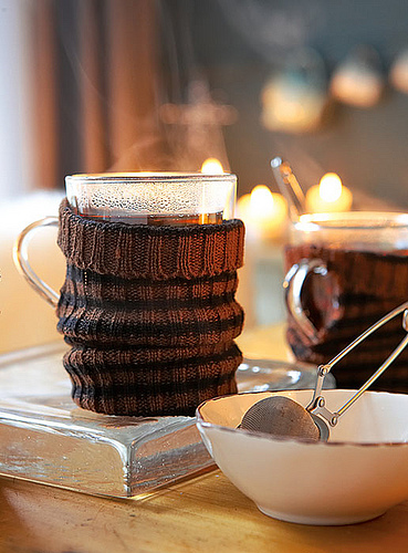 Где-то стукнет оконная рама...