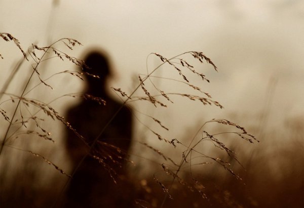 Ты не стой у меня на пороге...