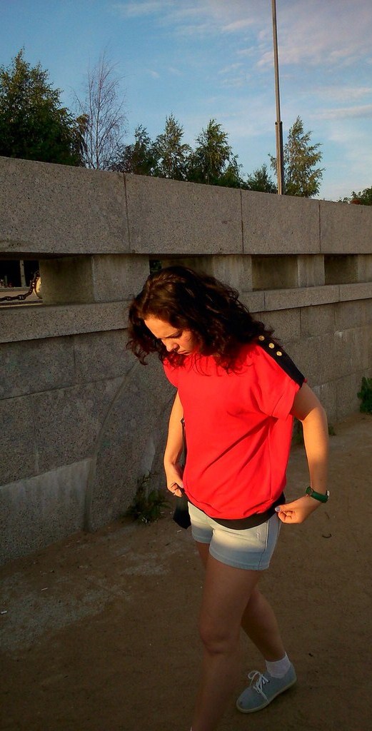 Золотые якорьки на тёмно-синем!