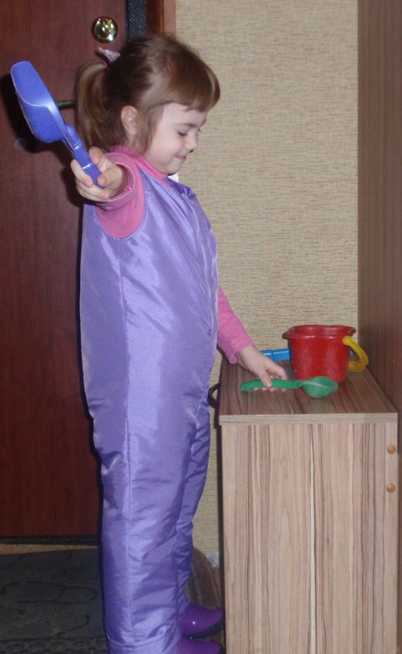 Совочек под комбинезончик