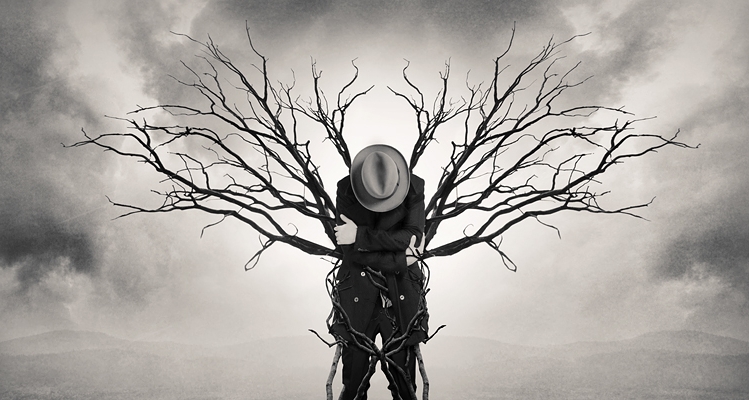 Мир не встает на колени...