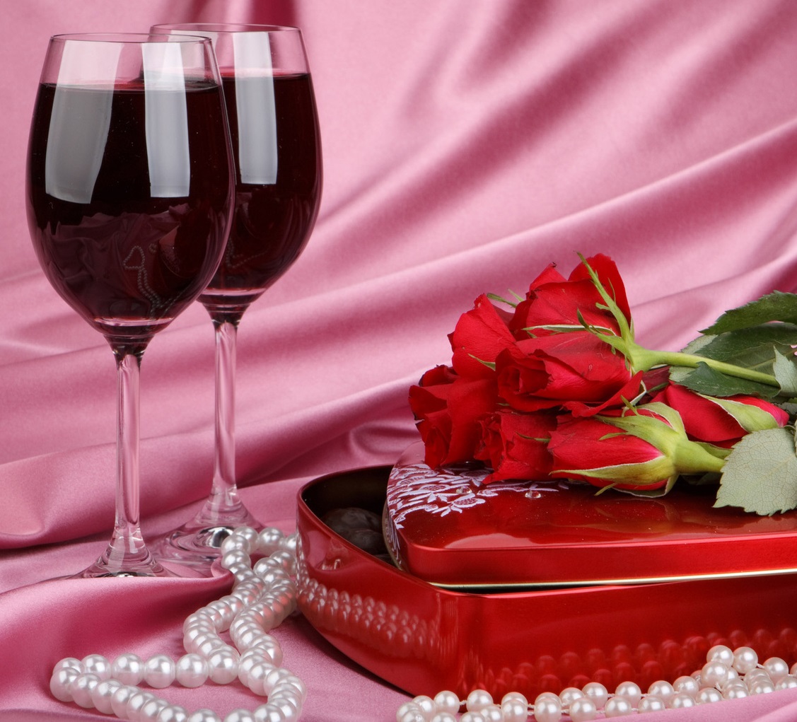 Тосты день рождения любимого. Торт шампанское цветы. Розе вино. Романтические цветы шампанское. Вино цветы романтика.