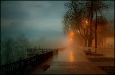 Белой массою туманы