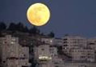 Нет, недаром...